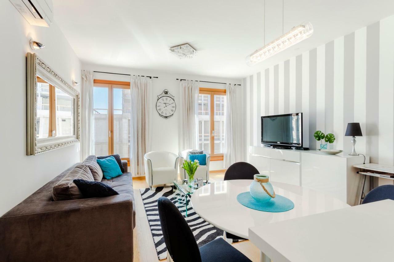 New Luxury Apartment Nives On Seaside Split Exterior photo