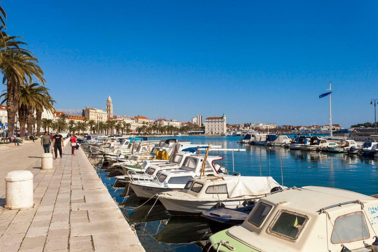 New Luxury Apartment Nives On Seaside Split Exterior photo